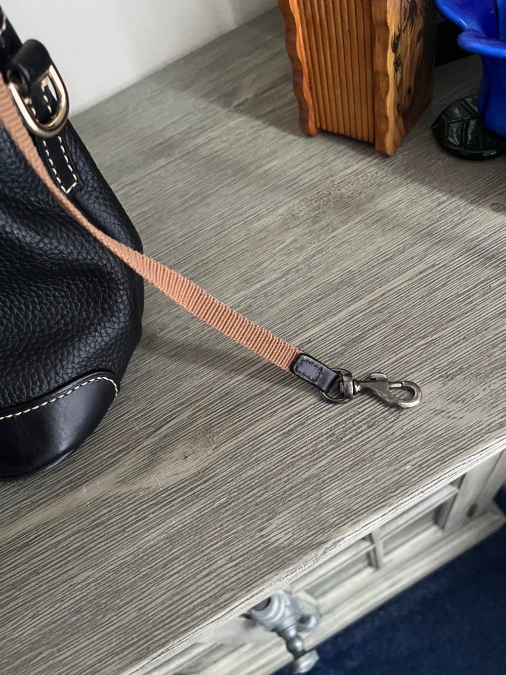 Dooney&Bourke Hand Bag!! - Picture 7 of 13